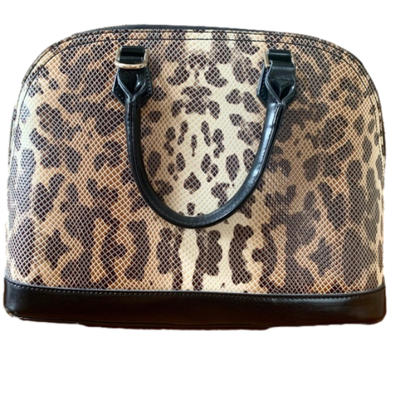 It Bag World Favorite - Picture 2 of 9